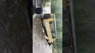 Переправа горной речки Томпонский улус