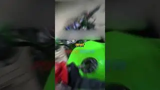 Этого байкера остановил полицейский.. 😨