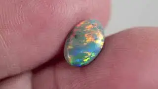 Opale nero australiano