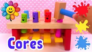 Vídeo de aprendizado para crianças Aprenda cores com um brinquedo que bate!