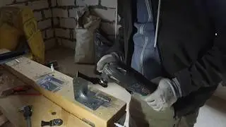 Multi-Cutter Bosch GOP 10.8V-Li:  cutting of the angle connector with rib.