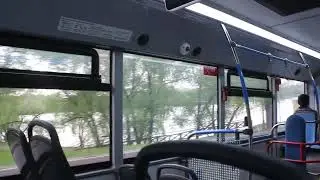 Живописные Борисовские пруды - из окна автобуса КМ2 майским днем в Шипиловском проезде