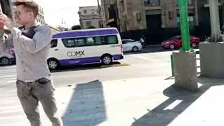 Мучо трасера.  Богатые туристы