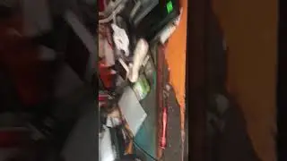 আমার কাজের টেবিল আপনার টা কি খরব