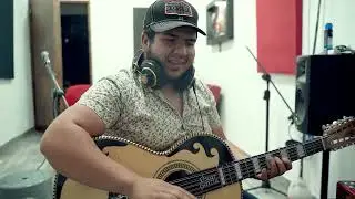 Estamos grabando mas canciones para que sigan escuchando nuestra música