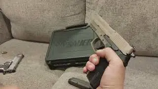 When Sig tried to build a Glock. First look at the Sig SP2022