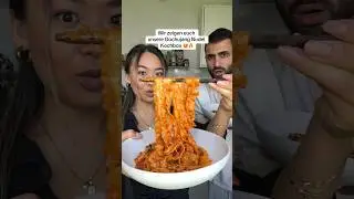 We show you our Gochujang noodle cooking box 😍