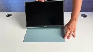 GEEKOM PM16 portable monitor - Unboxing - 30s (non-language specific)