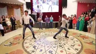 ASA STYLE и РУСАННА ,ТАНЦОРЫ ИСПОЛНЯЮТ ЛЕЗГИНКУ
