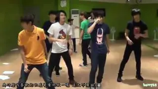 [Seventeen中字和微吐嘈哈哈]Seventeen Cover NU'EST HELLO (練習室ver)