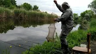 У реки отдыхать клёво...но и без клёва клёво.