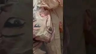 Кожаная надувает резиновую #женщина #резиноваябаба #прикол #пранк