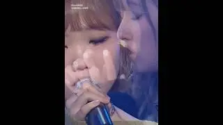 Rami and Suhyun AKMU to singing the "dinosaur"