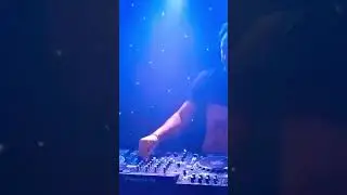 🛸