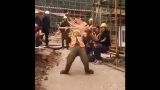 Позитивные люди и на работе праздник видят )