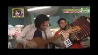CALDO DE GALLINA PERUANO EN TV JAPONESA (DESCUBREN RAMEN PERUANO XD)