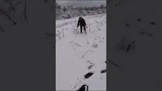 Снег.. лёд..а копать то хочется 😅 