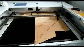 Lazer kəsim prosesi | Reklam işləri | Çöl reklam işi | Daxili reklam | Piramida Reklam Şirkəti