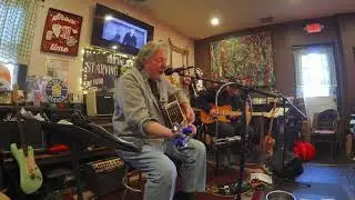 Frank Pinto & Richie Z open for Joe Zook and Paul Plumeri at The Starving Artist Cafe pt1