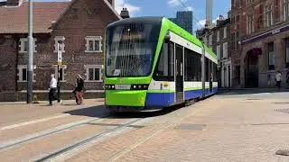 Stadler Variobahn passing through Croydon North End