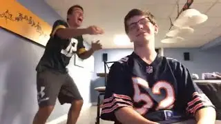 Bears fan and Packers fan react to Adrian Amos interception!