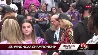 LSU Tigers make NCAA history, women's basketball wins national championship