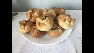 Слоёные конвертики с курицей и грибами