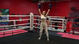 BOXING TRAINING 🥊 1st TIME 💥| AMOURANTH  