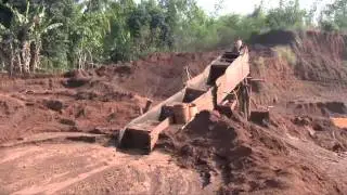 Gold Mining Thailand the old Fashioned Way