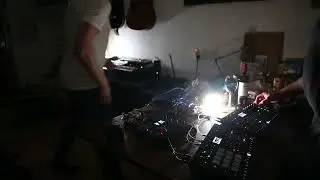 Teder & 59 Perlen - Elegance (analogfour rytm se02 micromonsta microfreak blackbox)