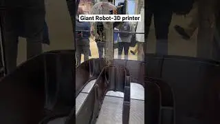 Look at this Giant Robot-3D printer! 