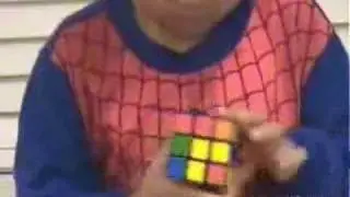 6 Year Old kid Solves Rubiks Cube in 37 Seconds