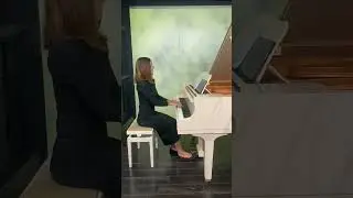 Ludovico Einaudi - Fly Пианист: Набиева Яна Преподаватель: композитор Алена Швецова #music #lessons