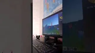 я играю в Майнкрафт