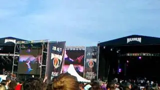 KoRn - Alone I break (live at Maxidrom 2011)