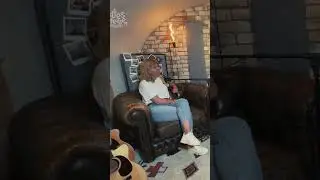 Jeroen Van Der Boom ‘kaapte’ Mag Ik Dan Bij Jou door ‘m als single uit te brengen.