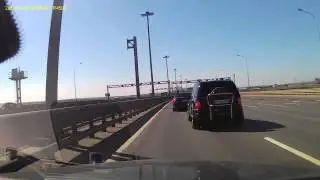 Нарушение ПДД. Что, раз спец-сигнал значит все можно!!!