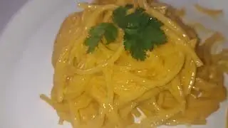 spaghetti amarillo fácil y delicioso