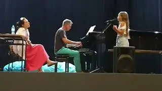 ŁUCJA DOBROGOWSKA - Home