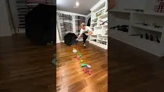 Limpiando Nuestro Estudio, Antes de que El Jefe Llegue...