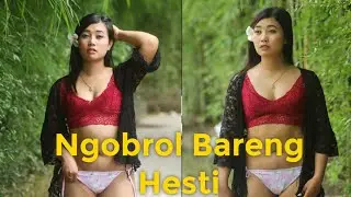 Ngobrol cantik di sela sela sesi foto..bareng Hesti .