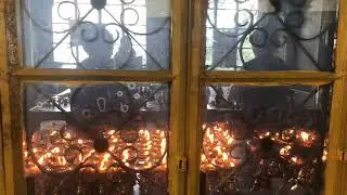 Вечно горящие свечи храма Далай Ламы в Маклеод-Гандже