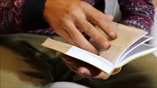 Turning pages/Cambiando pagina (ASMR) Sound Effect (HD)