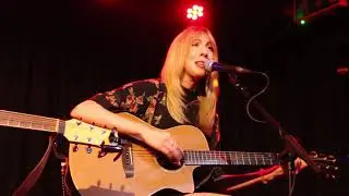 Beth Keeping ~ Two Seats Down ~ Write Like A Girl ~ The Water Rats ~ Tue Nov 19th 2019