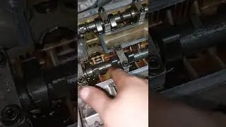 Checking valve clearances on a Ford Focus 2-3