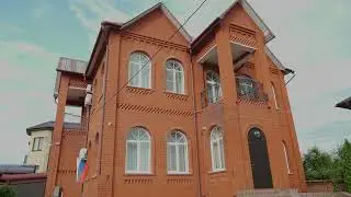 Коттедж с бассейном
