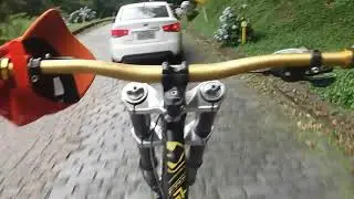 fazendo DH na estrada Graciosa de Curitiba