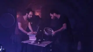 אנסמבל של טרור / אהבה