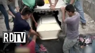 Saca a su hija de la tumba porque la escuchó gritar