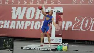Mikhail Kvashnin. Snatch 195 (32 kg). WC 2018, Daugavpils